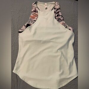 Under Armour heat Hear women’s tank.